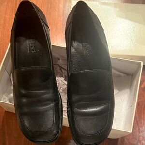 Liz Claiborne Black Leather Loafers